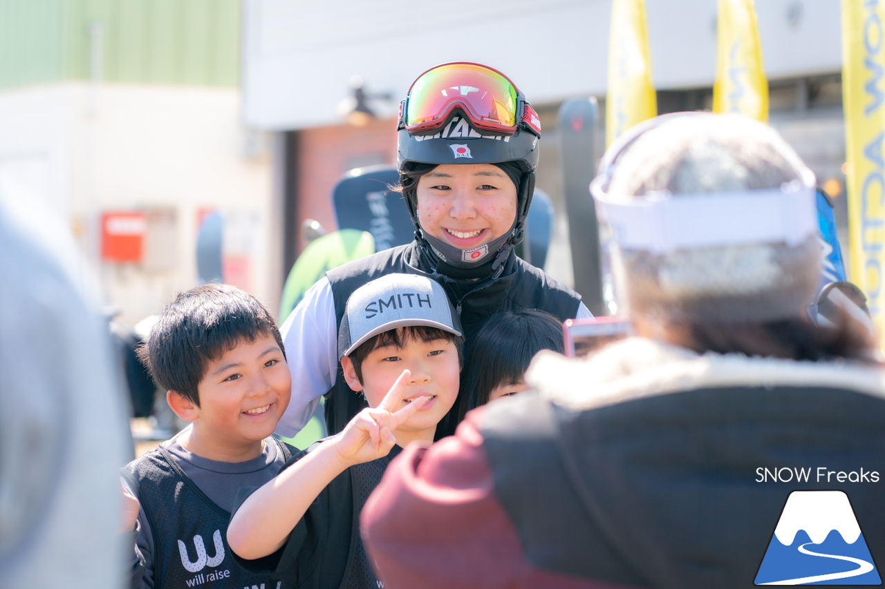 富良野スキー場｜春は楽しいイベントが盛りだくさん！世界で活躍するアスリートと一緒に『Snow Action 2023』＆ 第10回池渡り『Pond Skimming』レポート♪